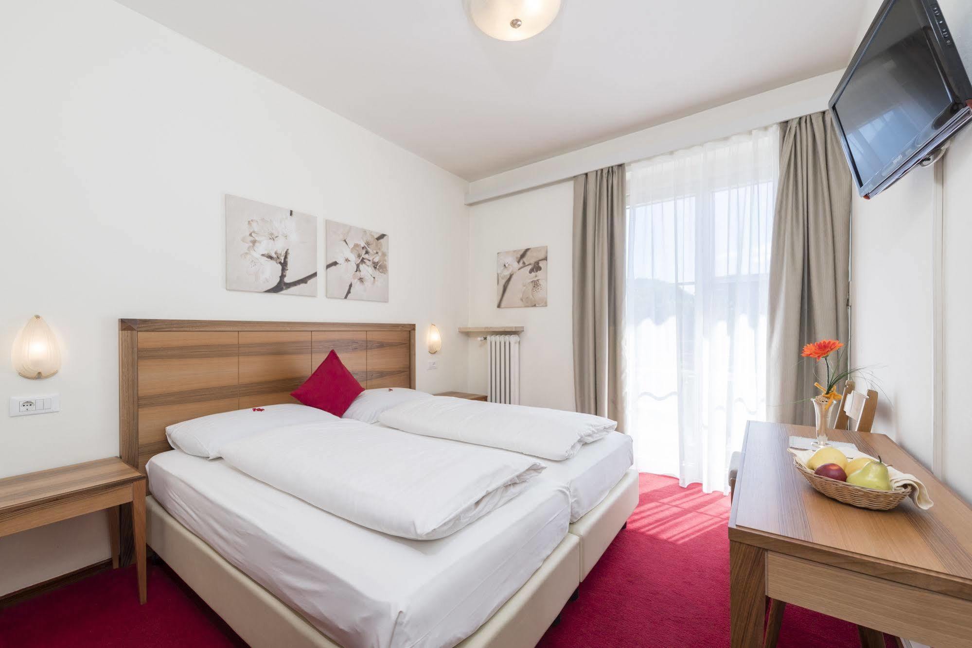 Hotel Elefant Ora / Auer Εξωτερικό φωτογραφία